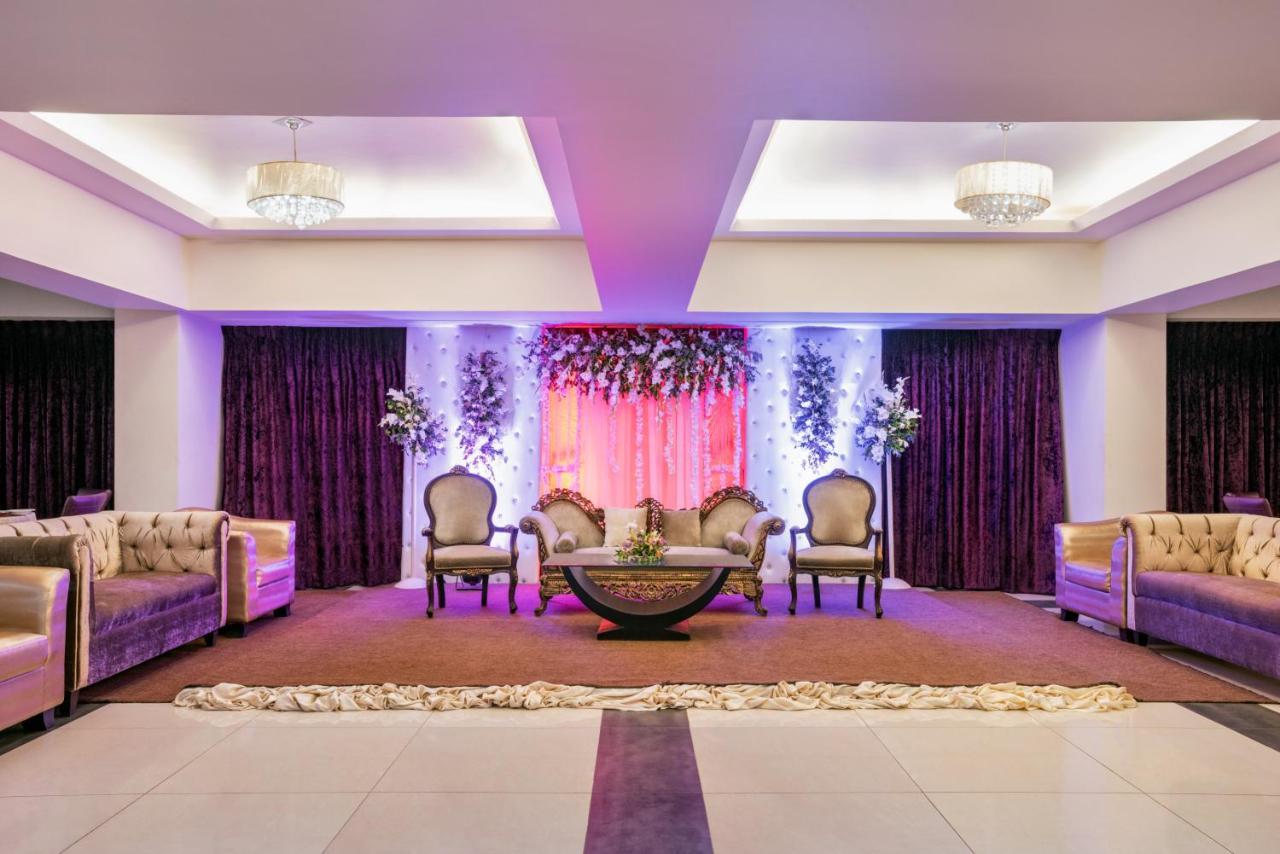 Ramada Plaza By Wyndham Karachi Airport Hotel Dış mekan fotoğraf The Royal